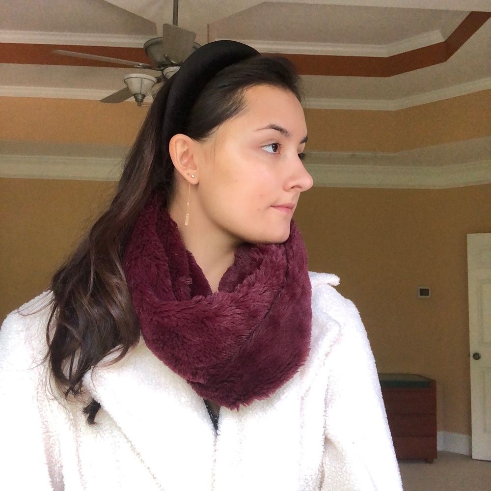 Charlotte Russe Burgundy faux fur Scarf Wrap